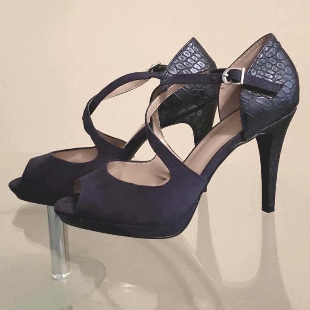 Style & Co Women's Suede Navy Heels Size 7.5